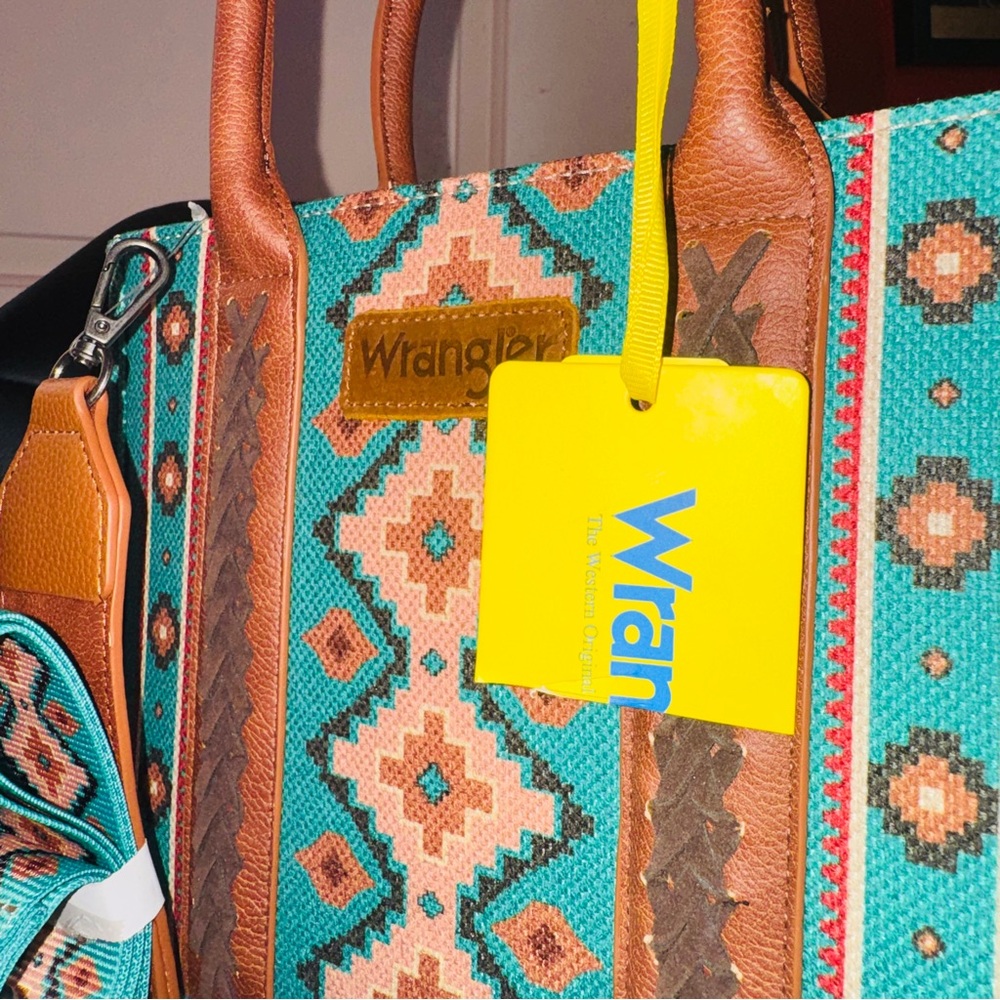 Wrangler Aztec Small Tote/Crossbody Bag - Picture 7 of 7